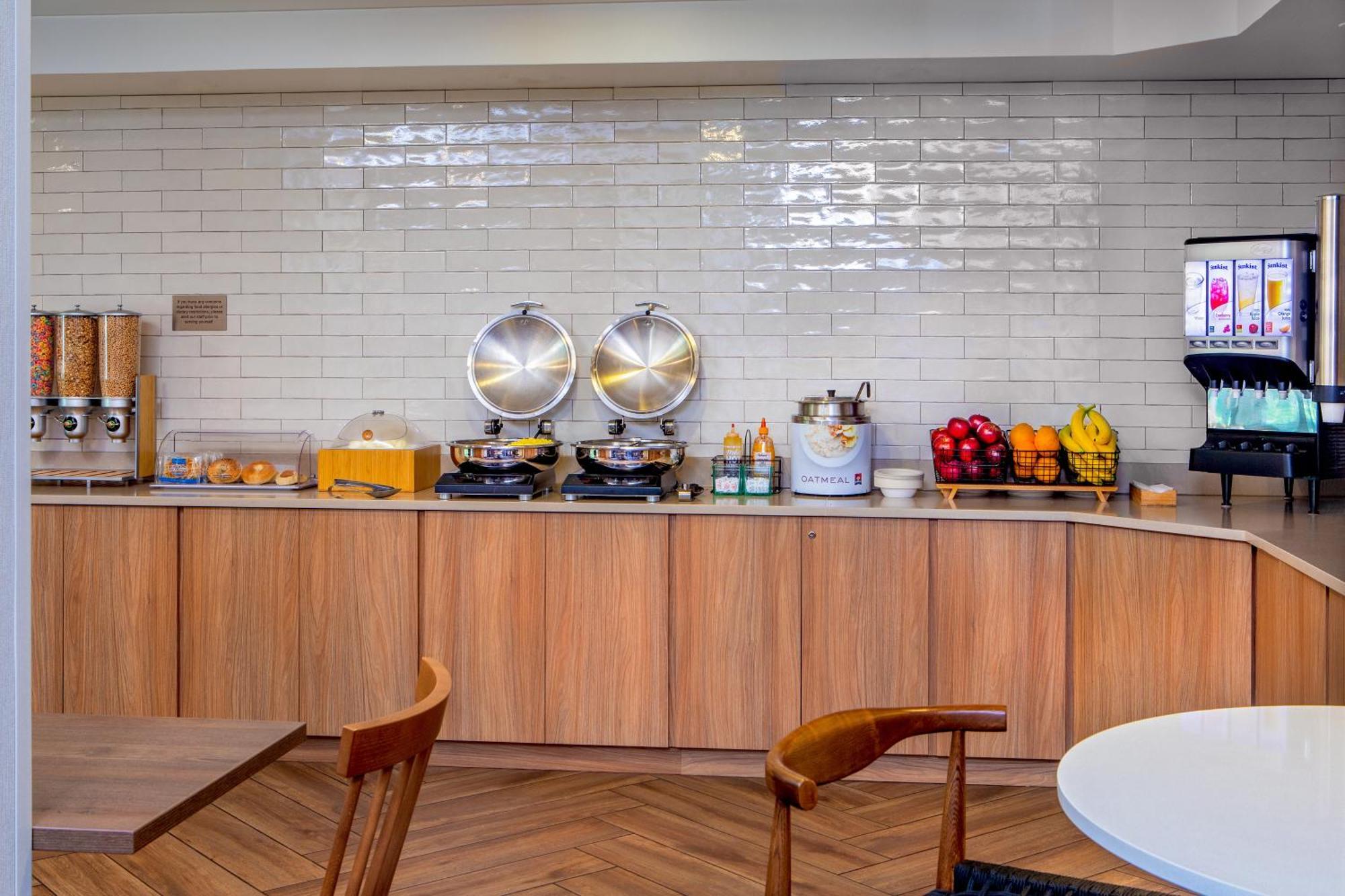 Fairfield Inn & Suites By Marriott Brunswick Freeport Exteriör bild